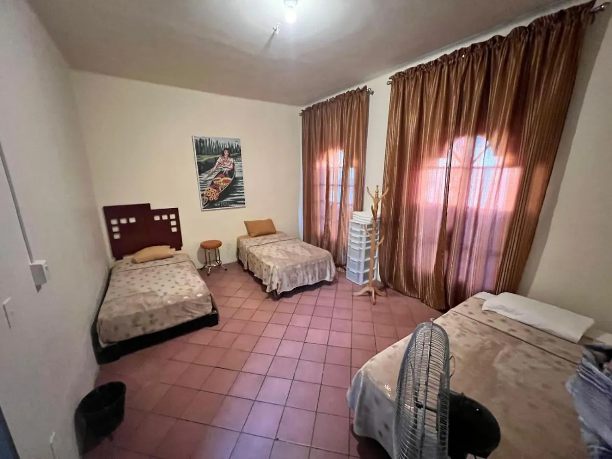 Hostal Santuario De Las Libelulas Guadalajara Pensión